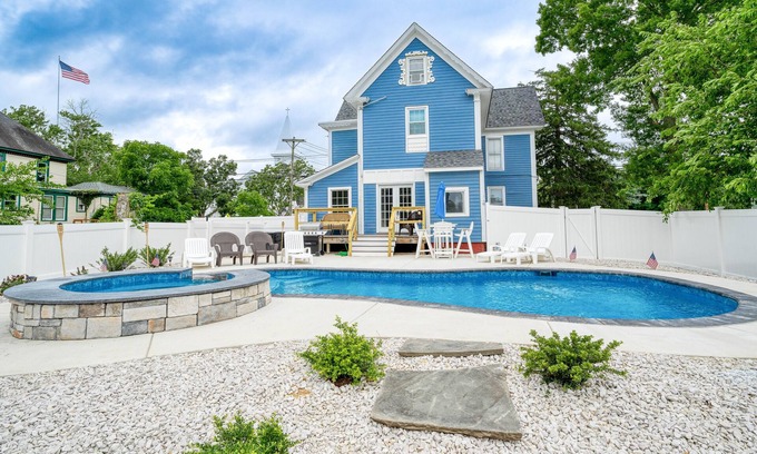 Cape May Court House House | 7 Bedroom | Pool | Volleyball | Beach | Restaurants | Bars