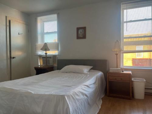 North Philadelphia West House | 7 Bedrooms Homestays In Philadelphia