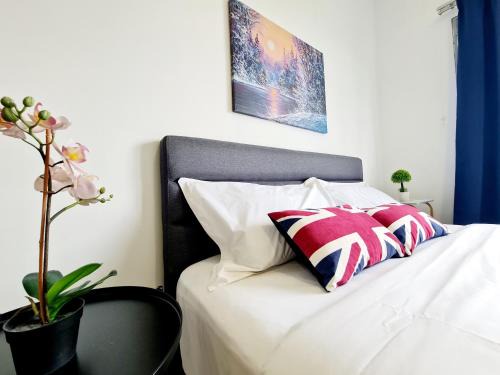 Bandar Puchong Jaya Apartment | 7 Guest Relaxing 3 Room Koi Kinrara Suite, IOI Puchong, Bukit Jalil Pavilion, Bukit Jalil Stadium, Sunway Pyramid, Sunway Lagoon