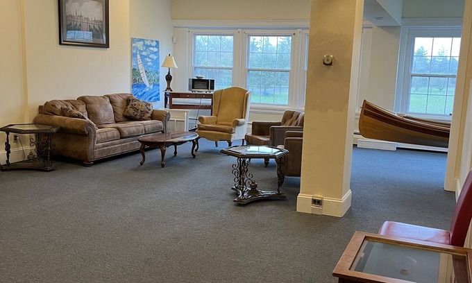Derby Bed & Breakfast | 7 GUEST ROOMS - SUNCLIFF FAMILY SUITE ON LAKE ERIE!nFootball & Family Fun!
