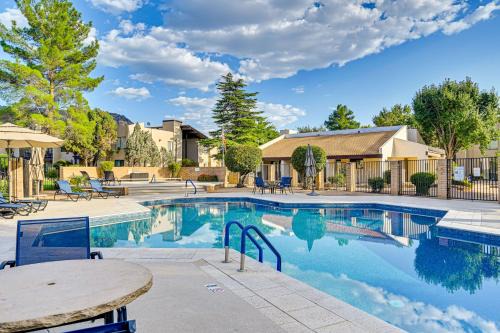 Oak Creek Apartment | 7 Mi to Dtwn Sedona Resort Retreat with Pool Access