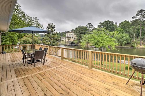 Rockwell House | 7 Mi to Natl Park Home with Dock in Hot Springs