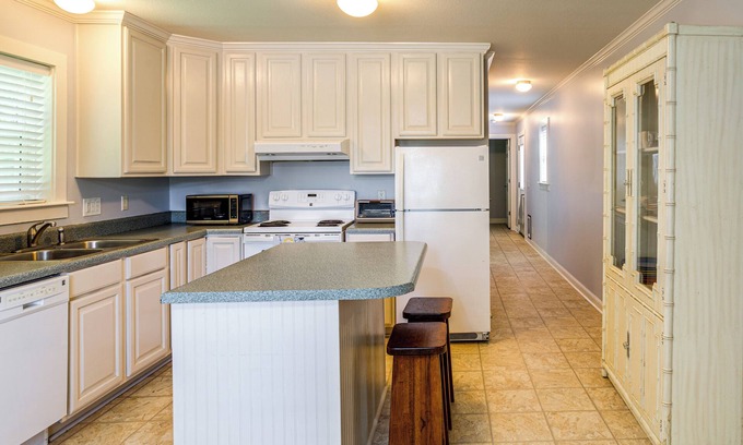 Oxford Cottage | 7 Mi to Ole Miss: Quiet Rural Retreat w/Yard!