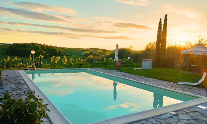 San Pietro in Bossolo House | 7 min from Cantina Antinori in Chianti Classico | Pool | Casa Sala & Pepe