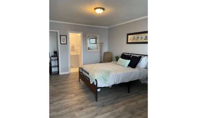 Morse Park Apartment | 7 Rockleys Vintage Motel, EV Charging Available