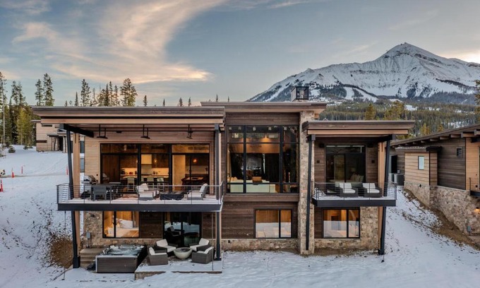 Big Sky House | 7 Speedwell Drive by Moonlight Basin Lodging