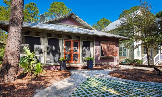 Hammocks of Seagrove House | 700yds 2 Beach~4 Bikes Included~Optl Golf Cart~Pool~Porch~Bramble Cottage