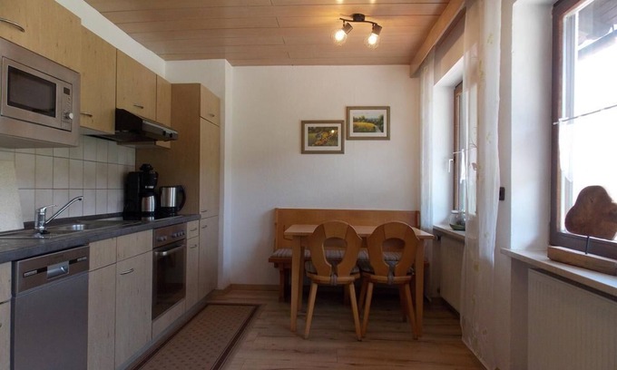 Lohberg Apartment | 70qm-FeWo mittem im Bayerwald mit Balkon und WLAN