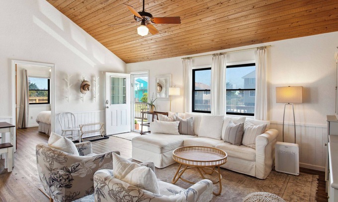 South Nags Head House | 7121 The Shelter * 4 Min Walk to Beach