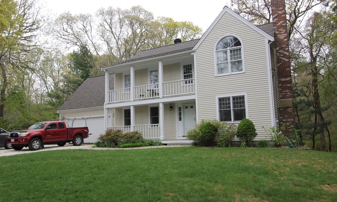North Falmouth House | 72 Bay Rd North Falmouth- Cozy home 1 mile from beach, pet-friendly!