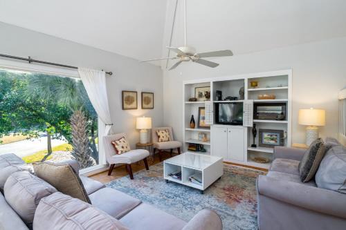 Spinnaker Beachhouses House | 735 Spinnaker Beach House