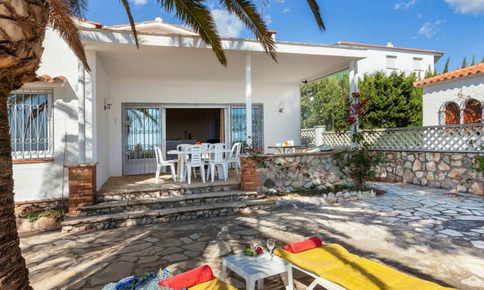 Miami Platja Other | 75 m² Accommodation ∙ 3 bedrooms ∙ 5 guests