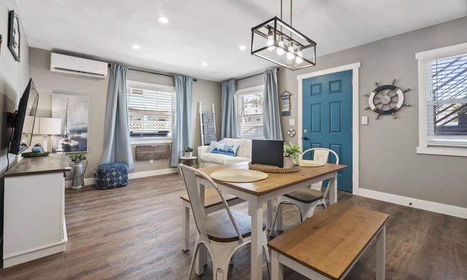 Mission Beach Apartment | 753 1B1B Steps from Mission Beach Boardwalk