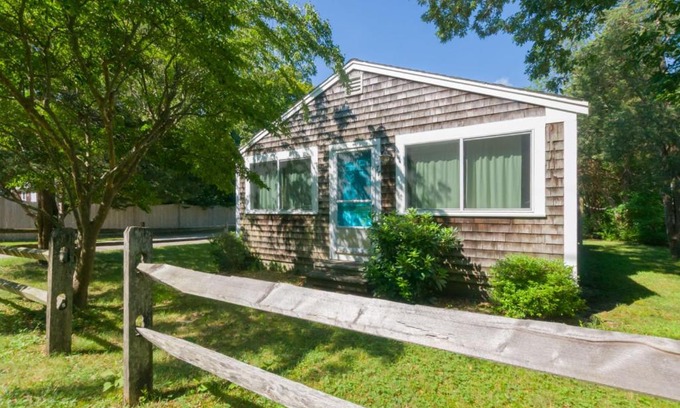 East Sandwich House | 77 Ploughed Neck Road East Sandwich - The Little House