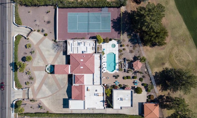 Paradise Valley Village House | 7BR Villa on Golf Course with Castita Pool Tennis and Basketball Court