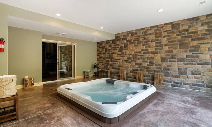 Logan House | 8 acre private getaway with indoor hot tub and steam sauna