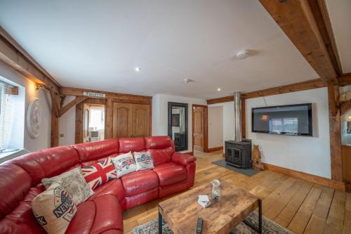 Hardwicke House | 8 Bedroom, 6 Bath House, Large Patio, Large Parking