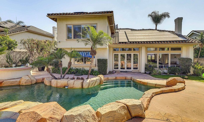 Orange House | 8 Mi to Disneyland: Spacious Home in Orange!