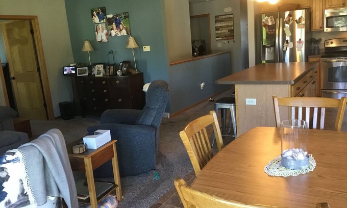 Oshkosh House | 8 miles from EAA; 45” from Lambeau Field