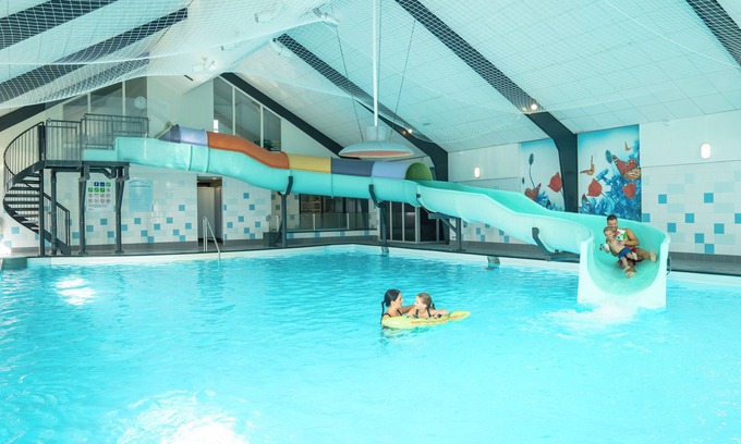 Hoge Hexel Ski Chalet | 8-person bungalow in the holiday park Landal Sallandse Heuvelrug
