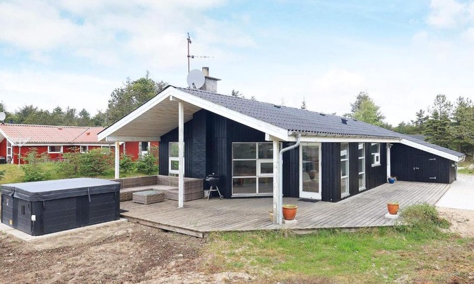 Sønder Vorupør House | 8 person holiday home in Thisted