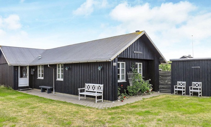 Sondervig House | 8 person holiday home in Ringkøbing-By Traum