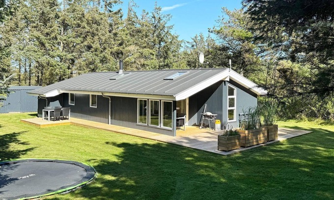 Nørre Lyngby House | 8 person holiday home in Løkken-By Traum