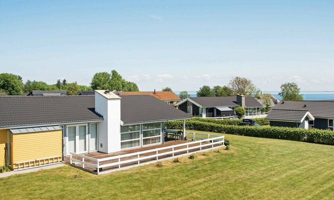 Mommark Strand House | 8 person holiday home in Sydals