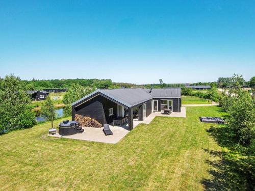 Fjellerup Strand House | 8 person holiday home in Glesborg