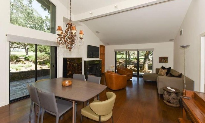 Napa Apartment | 824 Oak Creek at Silverado condo