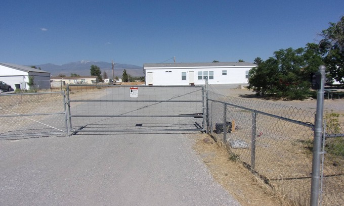 Pahrump House | $89/night for 2 people, plus $20/night for each additional person