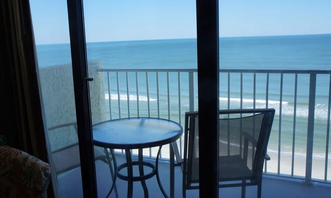 Myrtle Beach Condo | 8th Floor Ocean Front - Decided Not to Sell. 2025 Calendar Now Openn