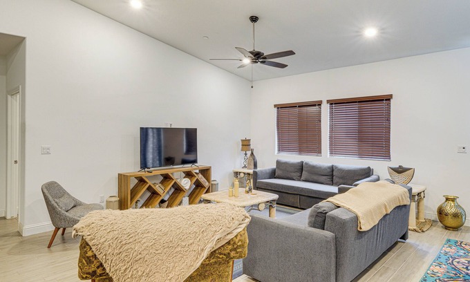 Greenacres House | 9 Mi to Dtwn Bakersfield: Pet-Friendly Home