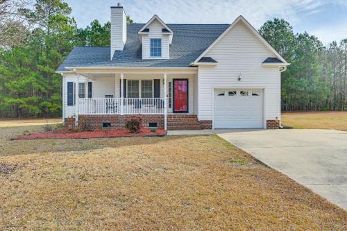 Greenville House | 9 Mi to Dtwn Greenville Home with Screened Patio!