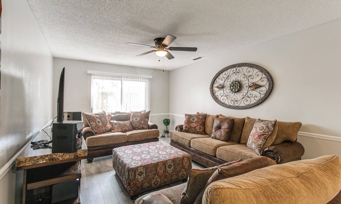Valdosta Condo | 9 Mi to Moody AFB: Newly Updated Condo Near Dining