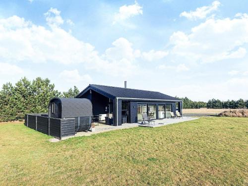 Bøtø By House | 9 person holiday home in Væggerløse-By Traum