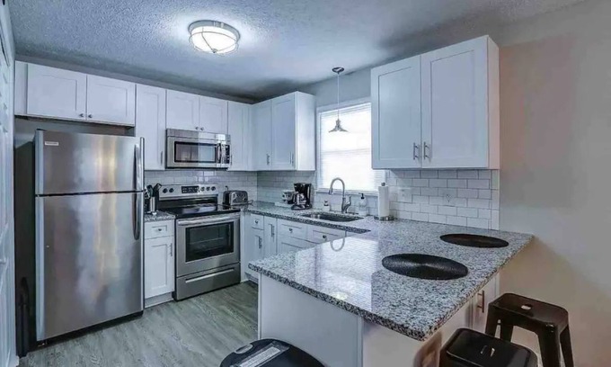 Lynchburg Apartment | 909 Apartment A 🏡