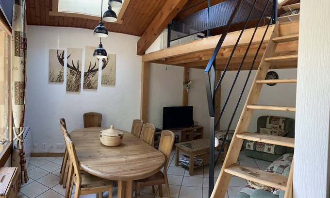 Araches-la-Frasse Apartment | 90m2 apartment in Les Carroz 3 bedrooms for 8 people