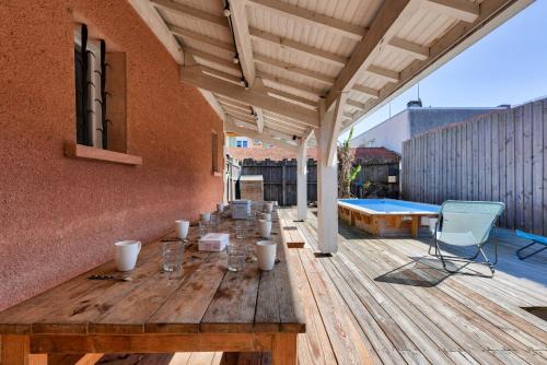 Ares House | 950m de la plage - Maison pour 10 avec piscine