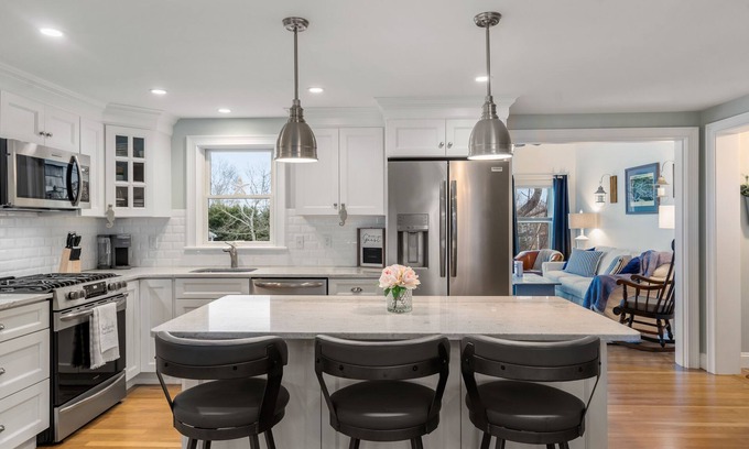 Sandwich House | 96 Knott Ave - Renovated 4BR home near Town Neck beach, pet-friendly!