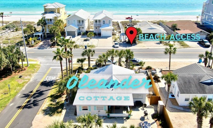 Laguna Beach Estates House | $98/Night Now thru 19th!~ Quiet Laguna Beach ~Directly Across Street-30ft from Perfect Beach Access #83