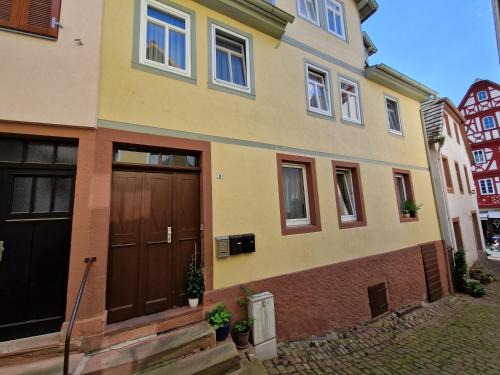 Miltenberg Apartment | 9ter Riese Dachgeschoss-Fewo