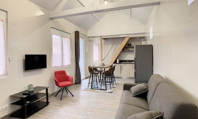 Lacroix-Saint-Ouen House | A 4 km de Compiègne, Petite Maison de 40m² Avec Mezzanine