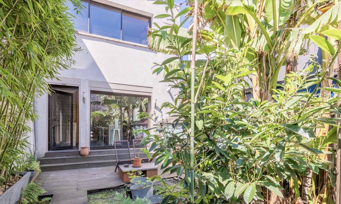 Le Pre-Saint-Gervais House | A beautiful green and quiet house.