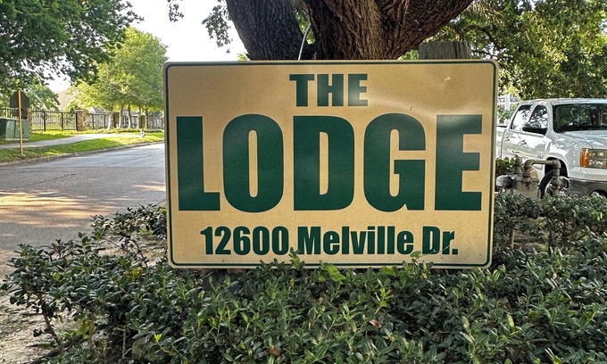 Walden on Lake Conroe Condo | A beautiful Cozy 2-bedroom condo in charming Montgomery on Lake Conroe