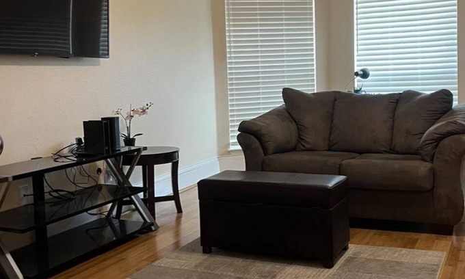 Garland House | A beautiful Townhome located in North Garland