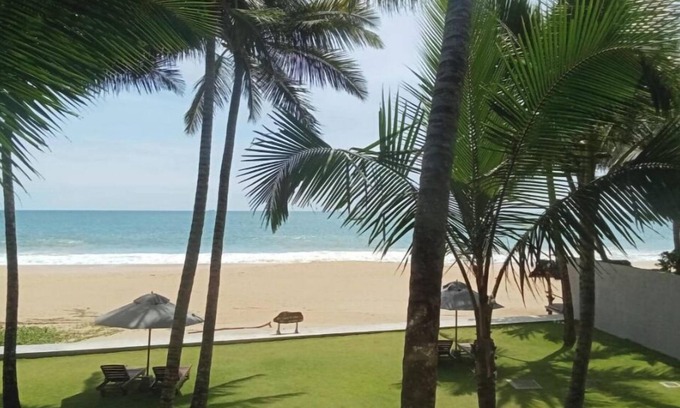 Induruwa Villa | A boutique Villa with designer interiors, exquisite service with direct beach
