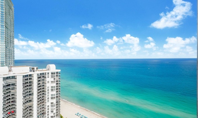 Sunny Isles Beach Condo | A Breathtaking Oceanview – High Rise Luxury Condo!