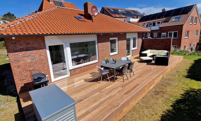 Juist House | A bungalow with a sea breeze - vacation and work a pleasure!