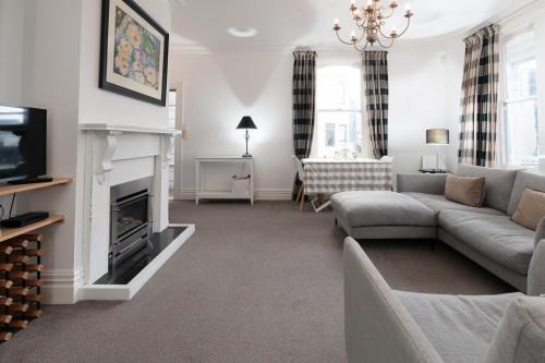 Te Aro Apartment | A Central City Historic Escape